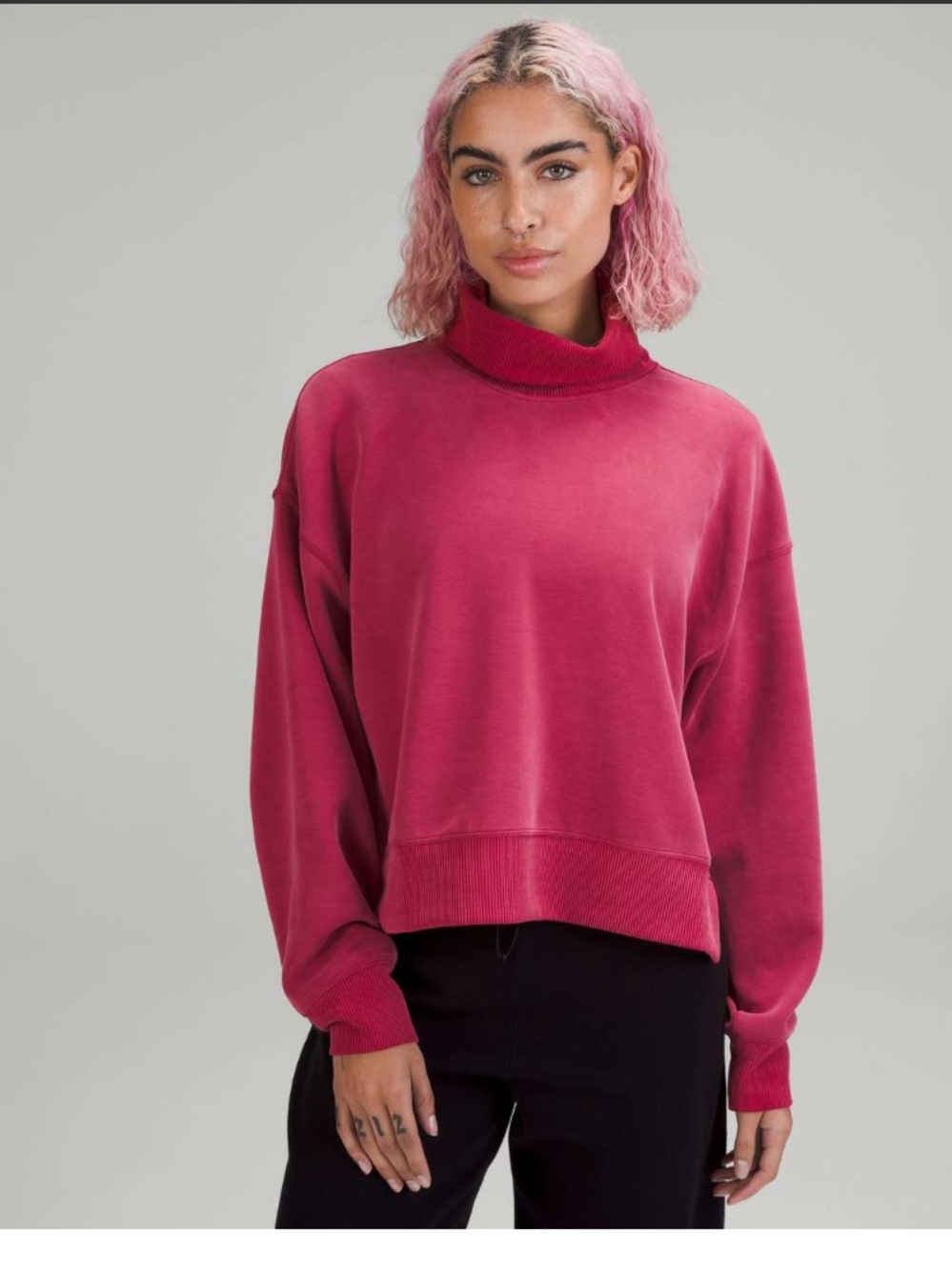10 12 Lululemon Softstreme Turtleneck Pullover
Pomegranate red pink cowl women’s